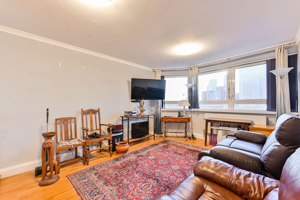 Property photo 3 of 7