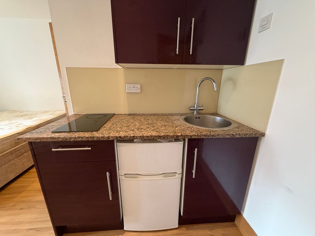 Property photo 2 of 3