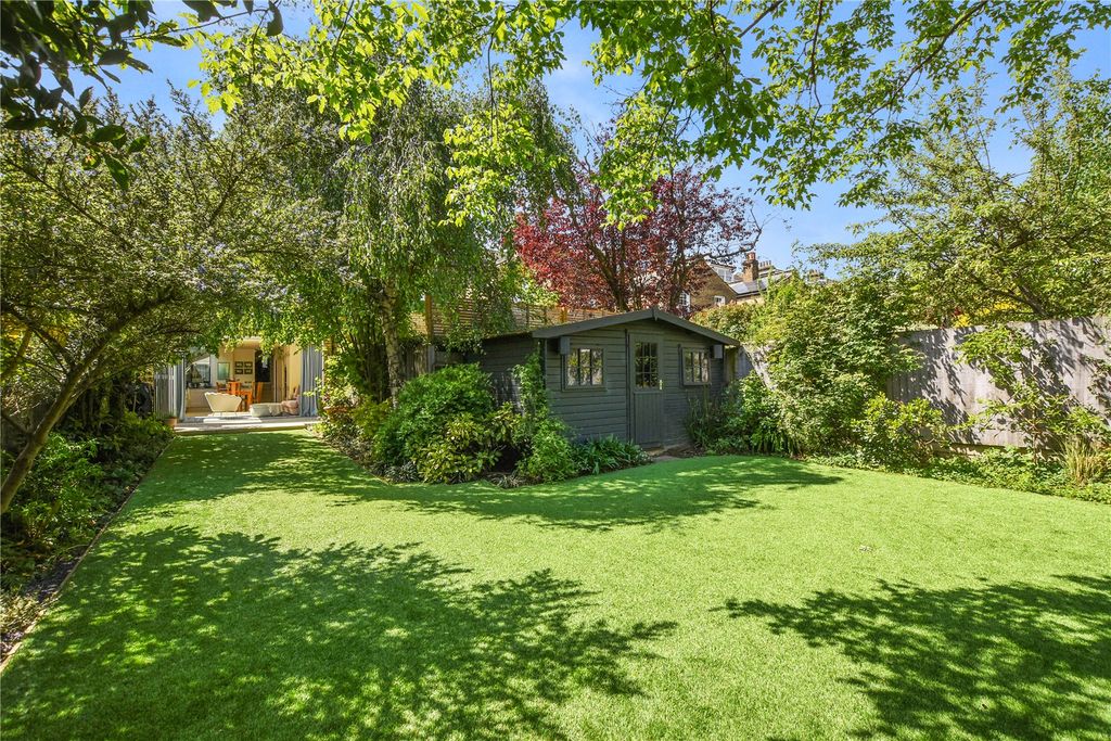 Property photo 3 of 13 Picture No. 02