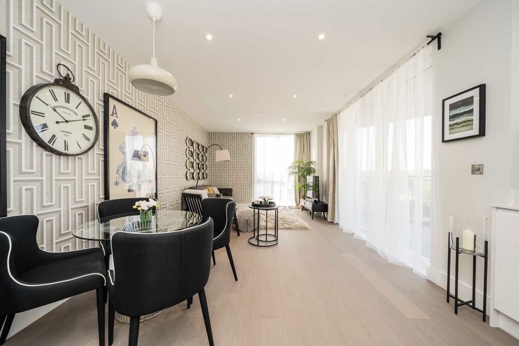 Property photo 1 of 4