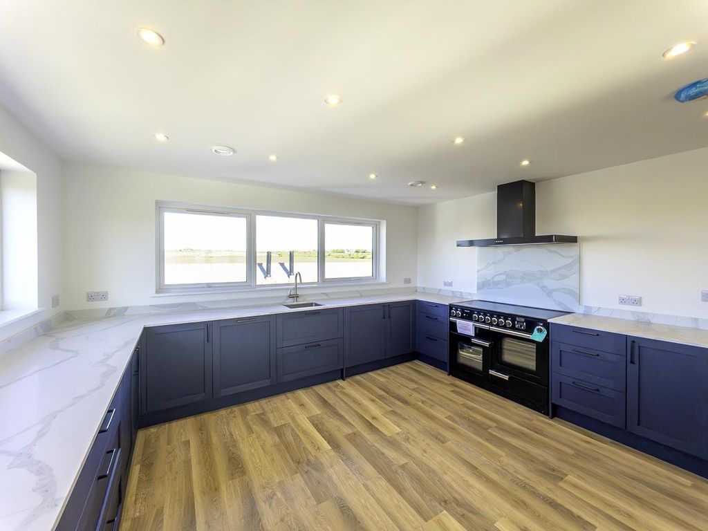 Property photo 2 of 11 Boquioleft-2.Jpg