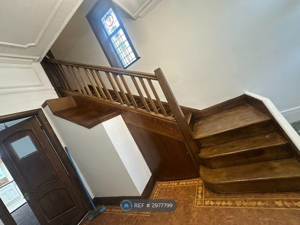 Property photo 3 of 35 Hallway