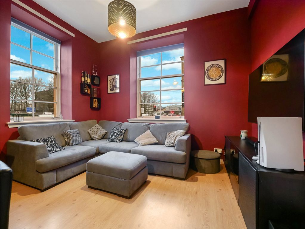 Property photo 2 of 20 Picture No. 09