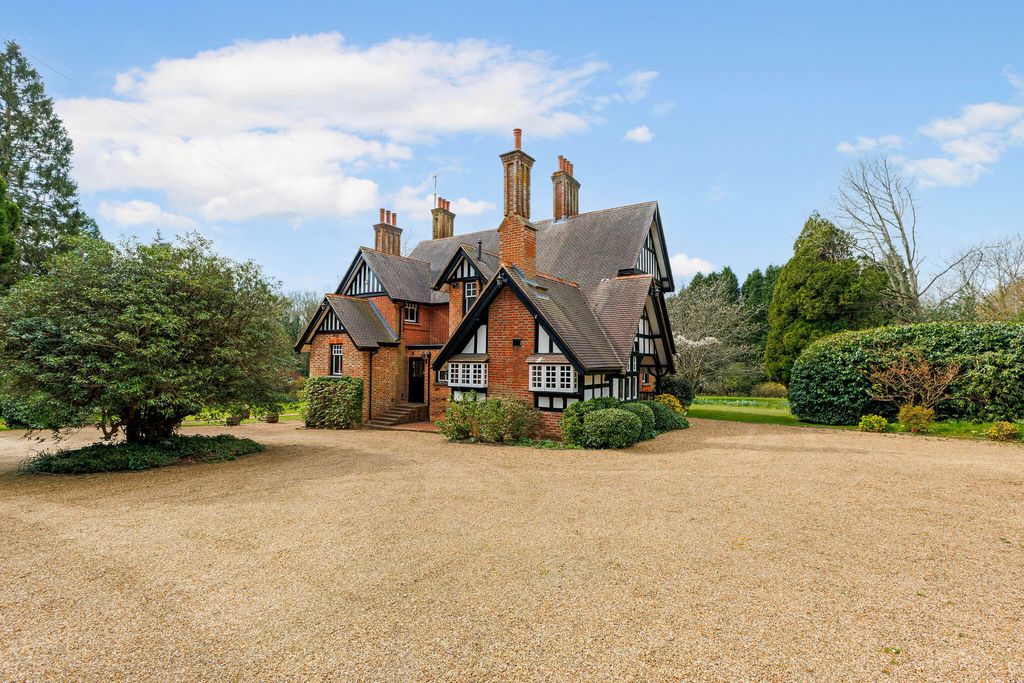 Property photo 1 of 21