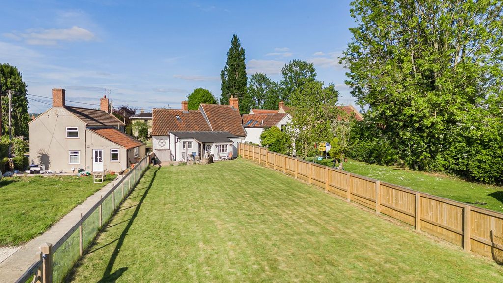 Property photo 1 of 19 Rear Garden