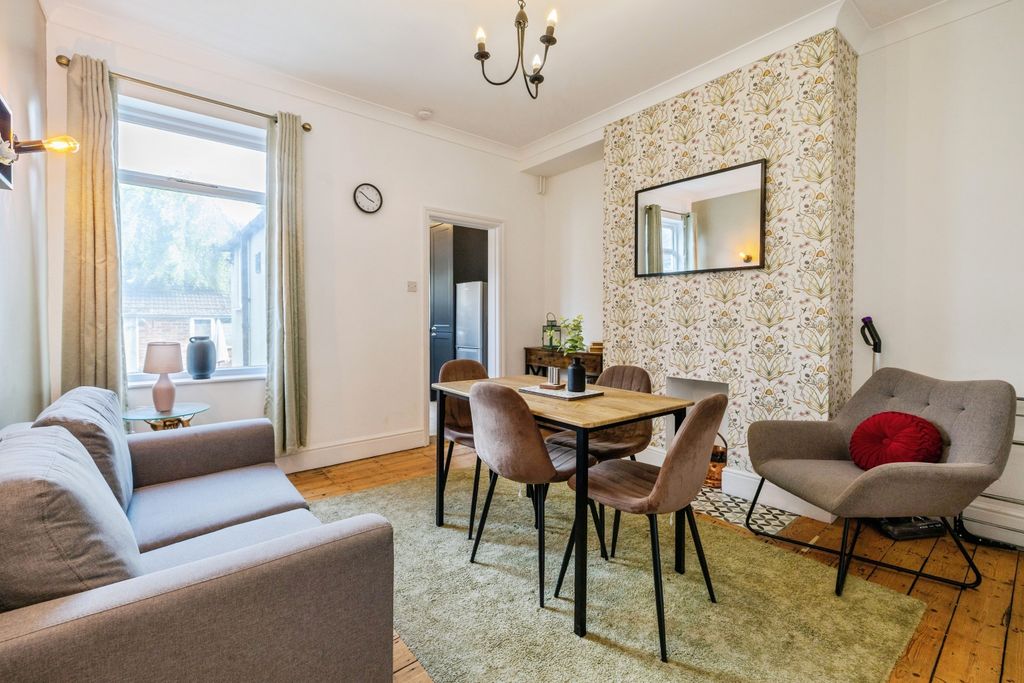 Property photo 2 of 14 Dining/Sitting Room