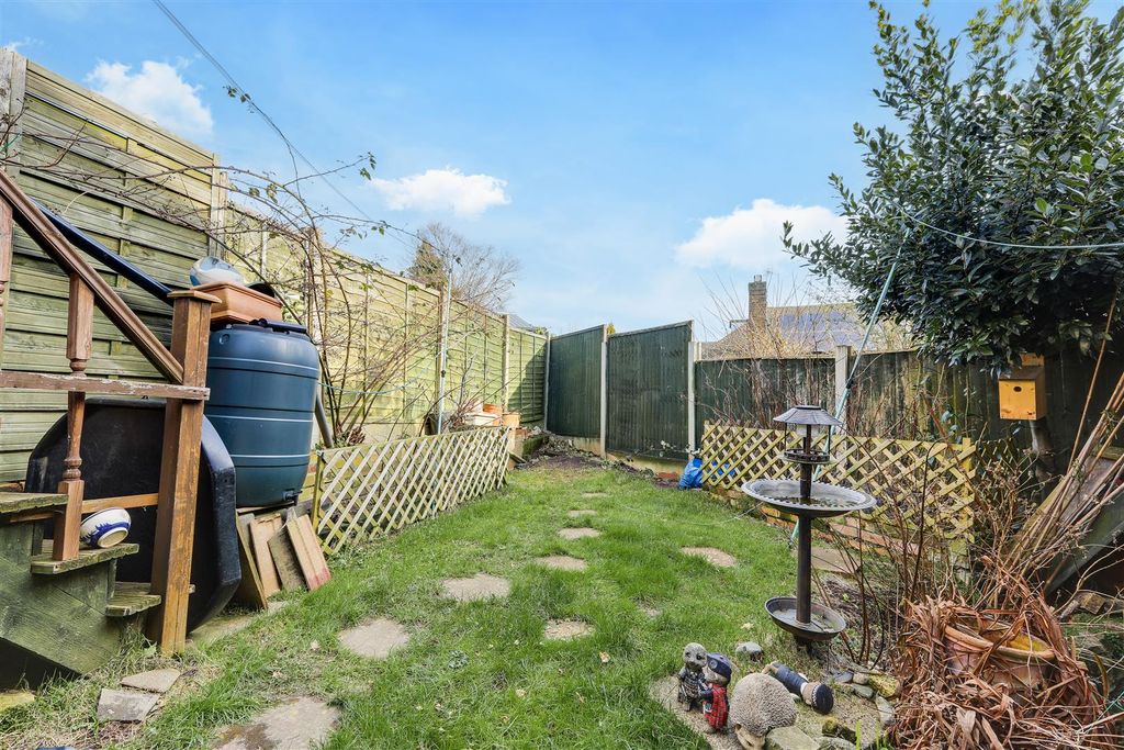 Property photo 3 of 22 3131.Jpg