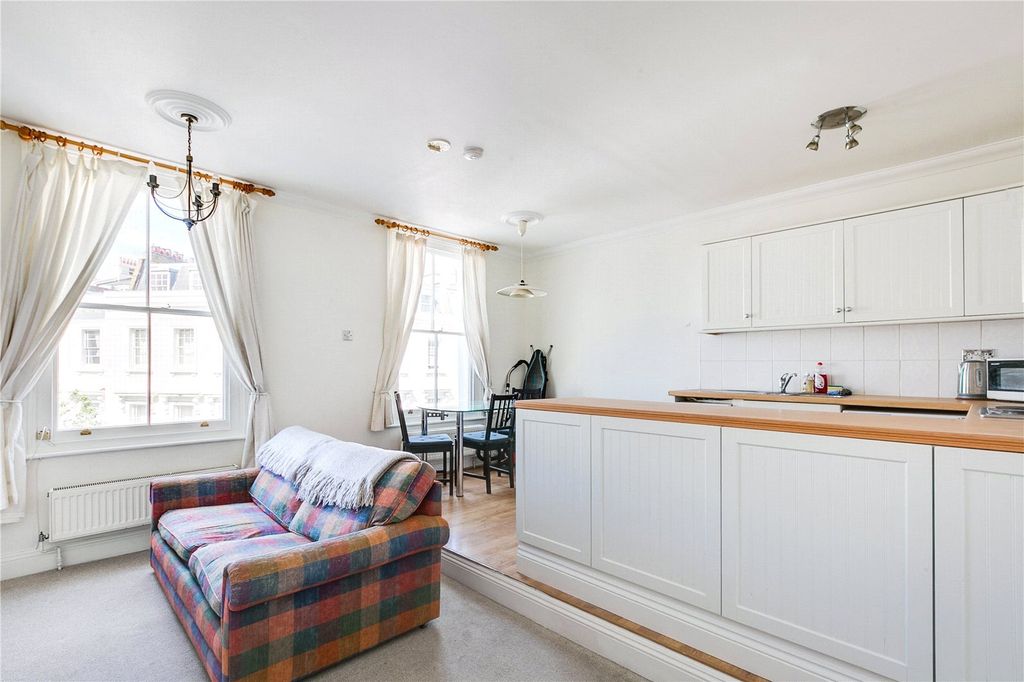 Property photo 2 of 6