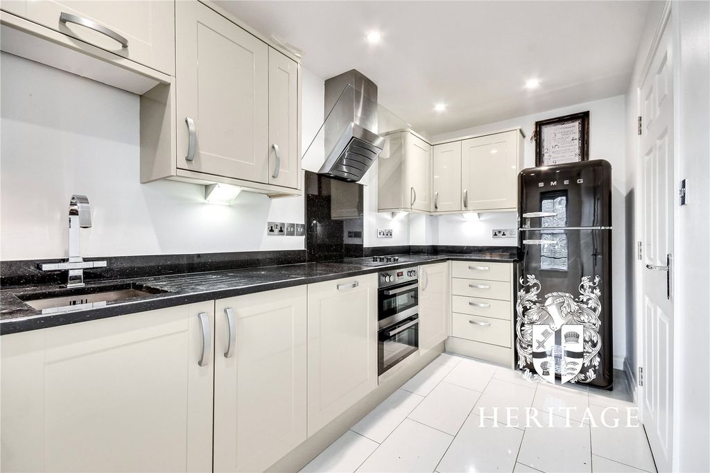 Property photo 2 of 23 Picture No. 08