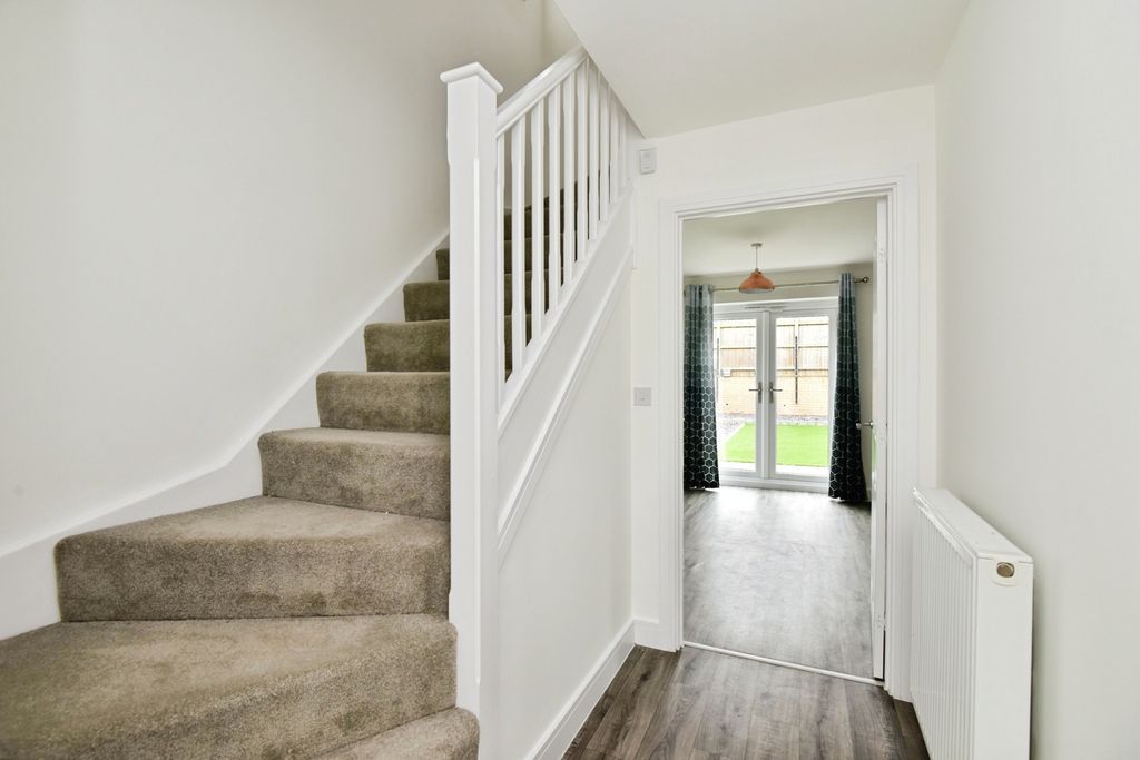 Property photo 2 of 20 Pbox-Img.Jpg