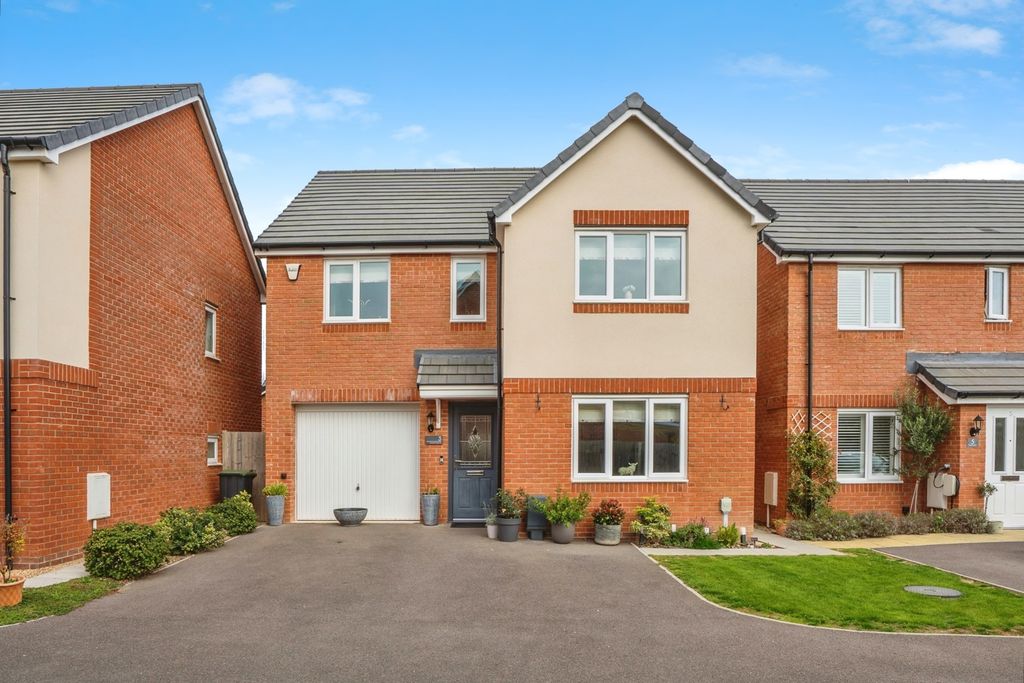 Property photo 1 of 17 Photo