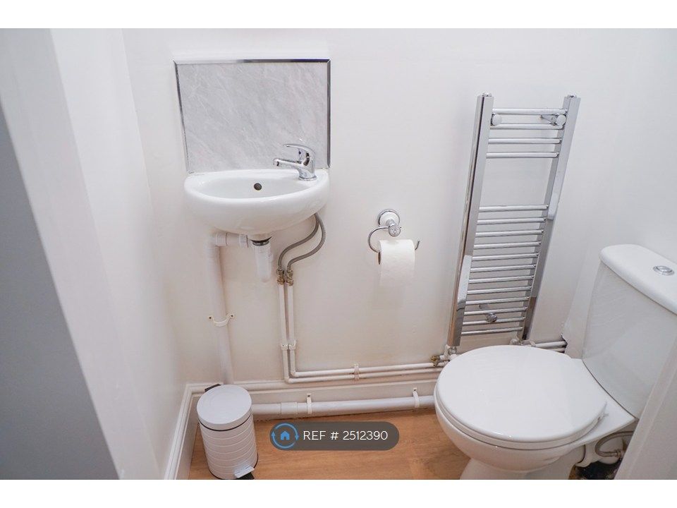 Property photo 3 of 10 Wc