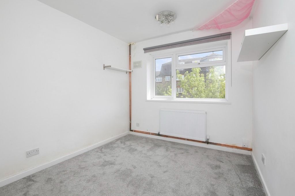 Property photo 1 of 6 3278380