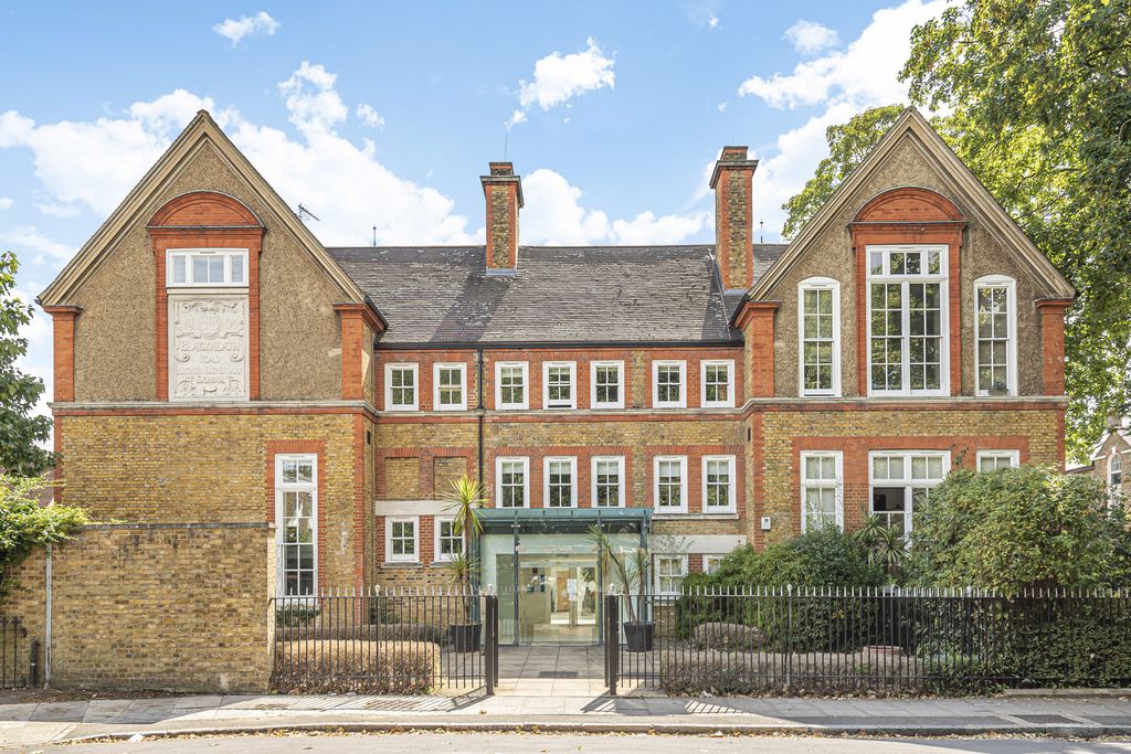 Property photo 2 of 14