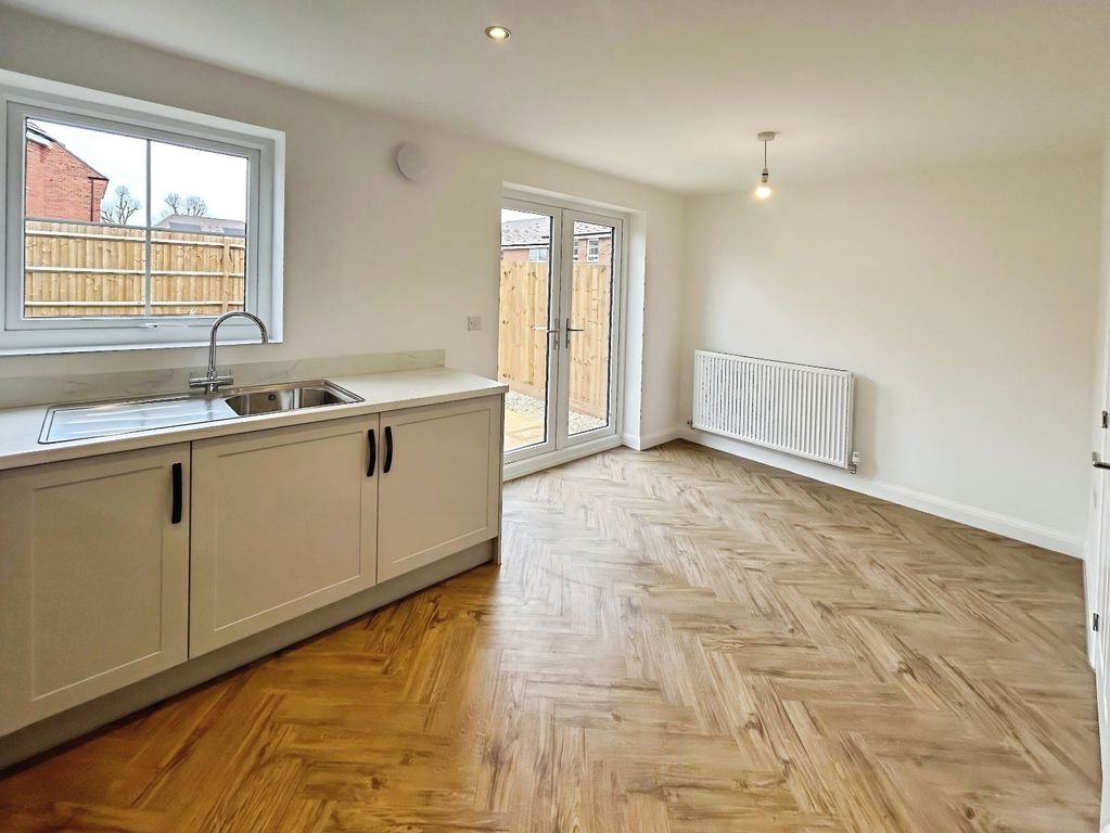 Property photo 3 of 14 Pbox-Img.Jpg