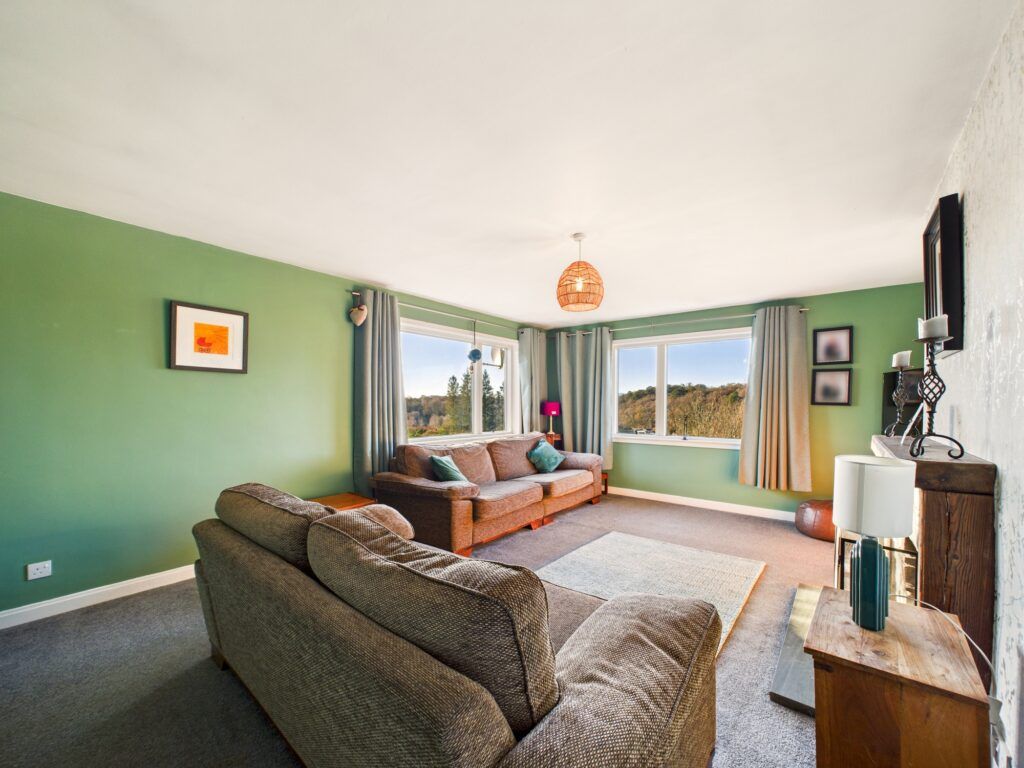 Property photo 3 of 35