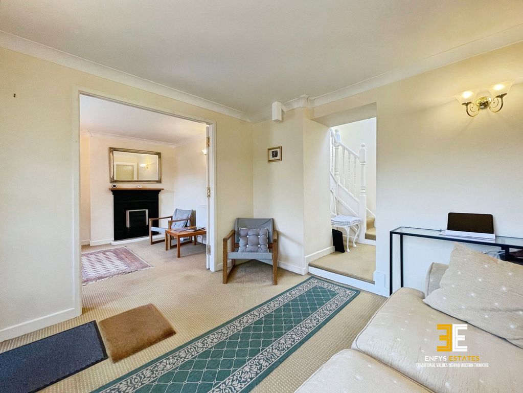 Property photo 3 of 24