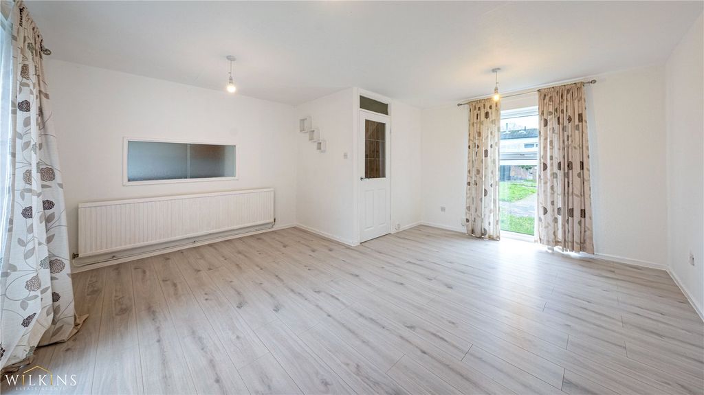 Property photo 2 of 20 Picture No. 14