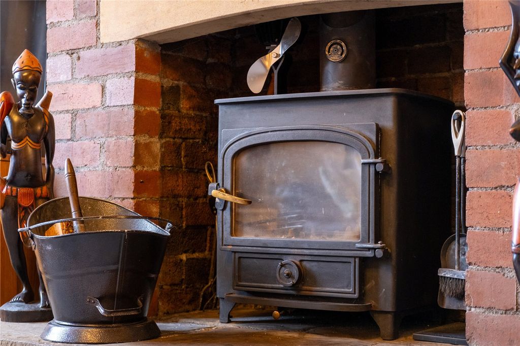 Property photo 3 of 45 Lounge