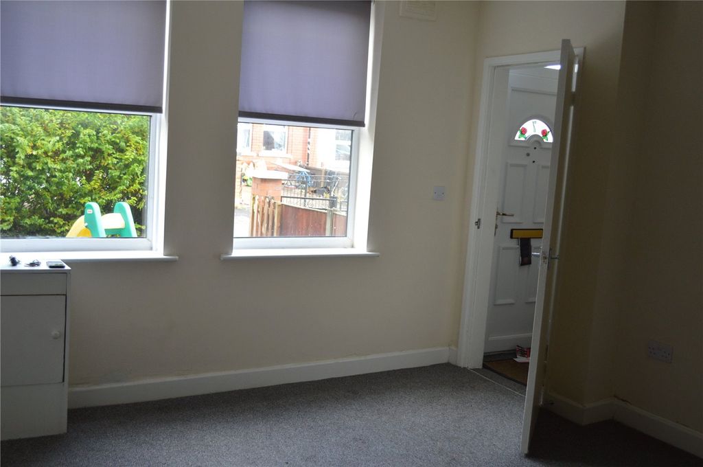 Property photo 2 of 7 Picture No. 01