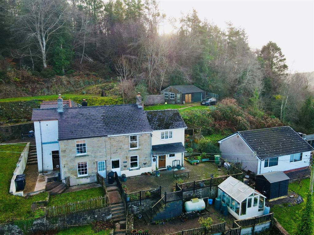 Property photo 1 of 35