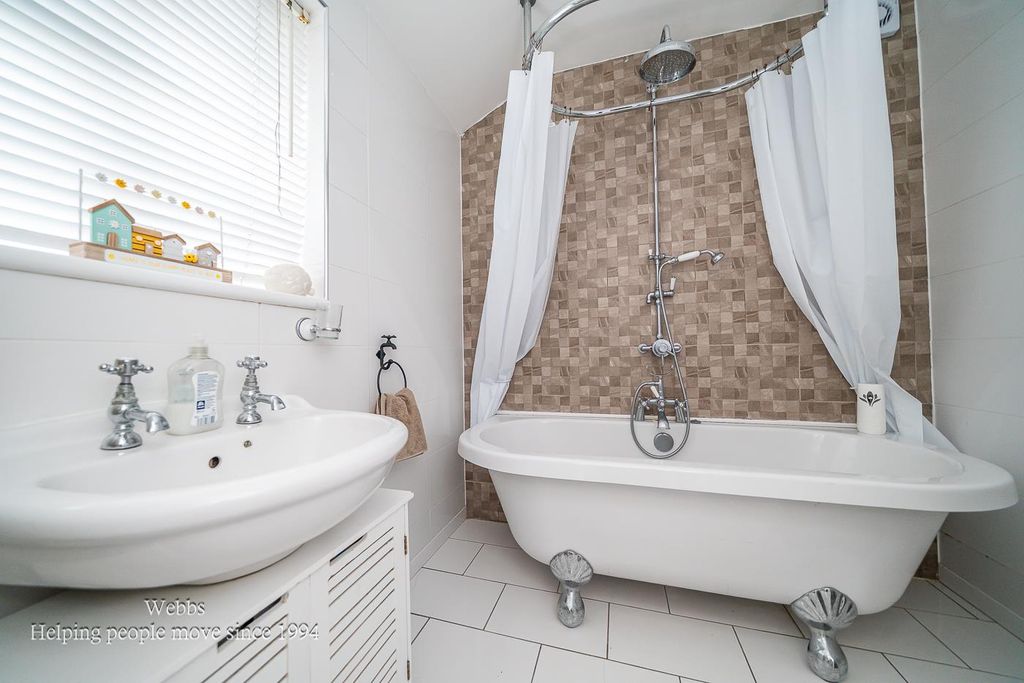 Property photo 3 of 28 Webbs-15.Jpg