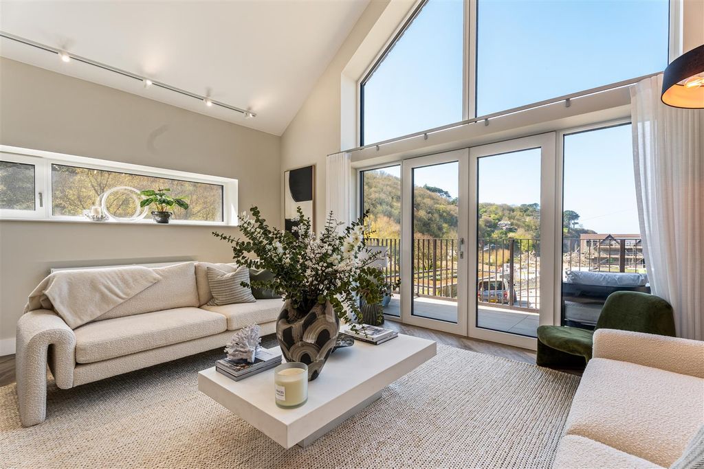 Property photo 3 of 10 Show Home Living Area.Jpg