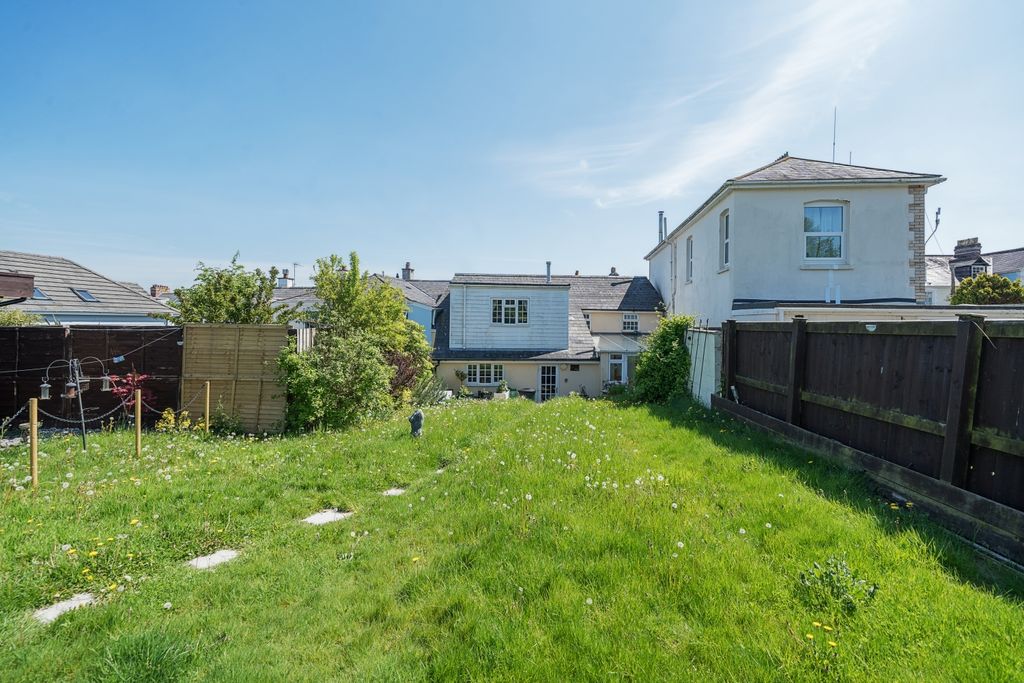 Property photo 3 of 32 1280294 (10)