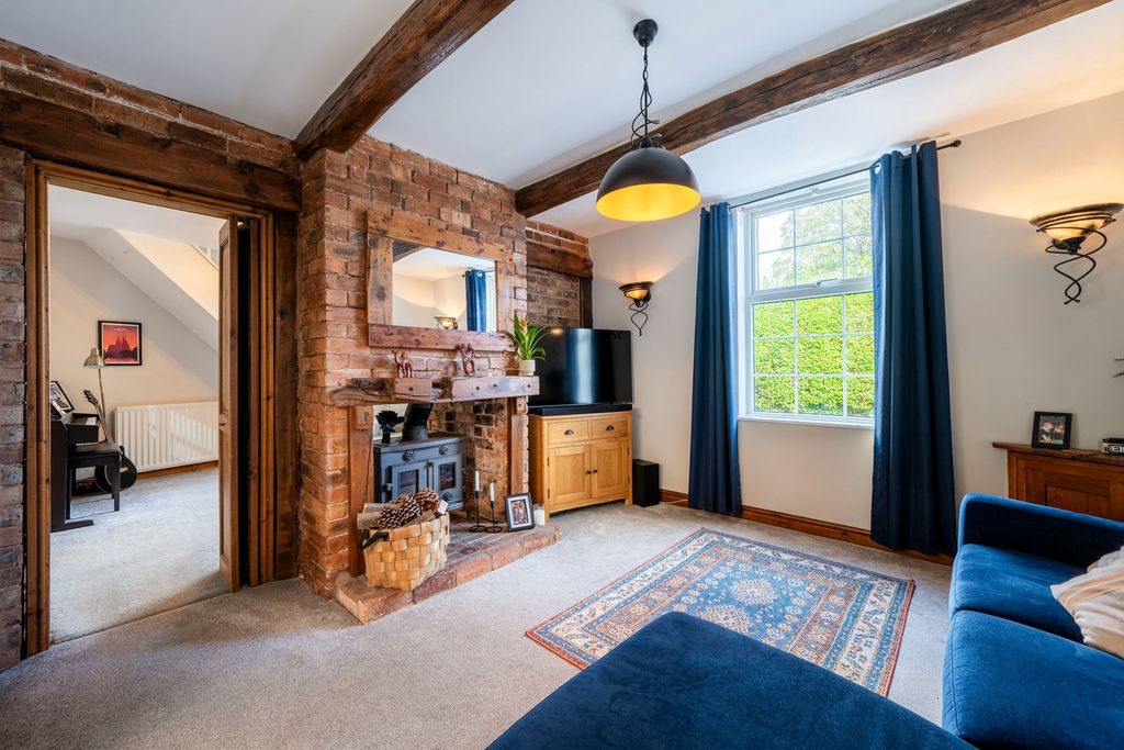 Property photo 3 of 30