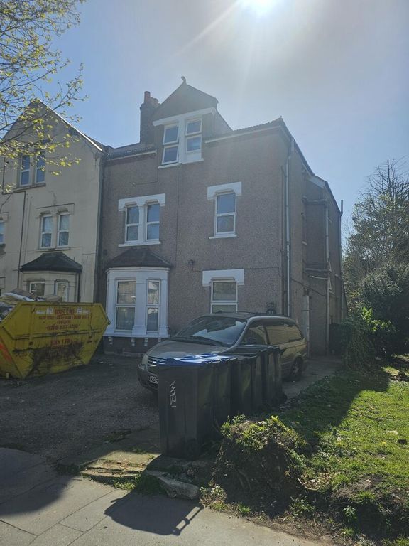 Property photo 1 of 5 Front (Exterior)