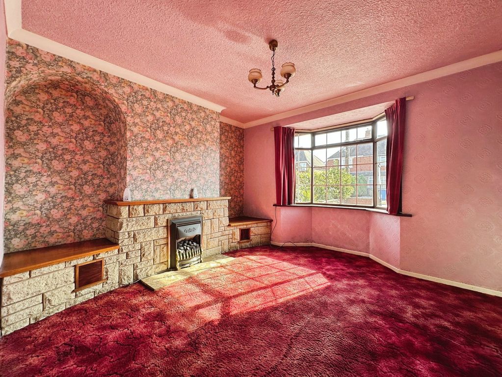 Property photo 2 of 34