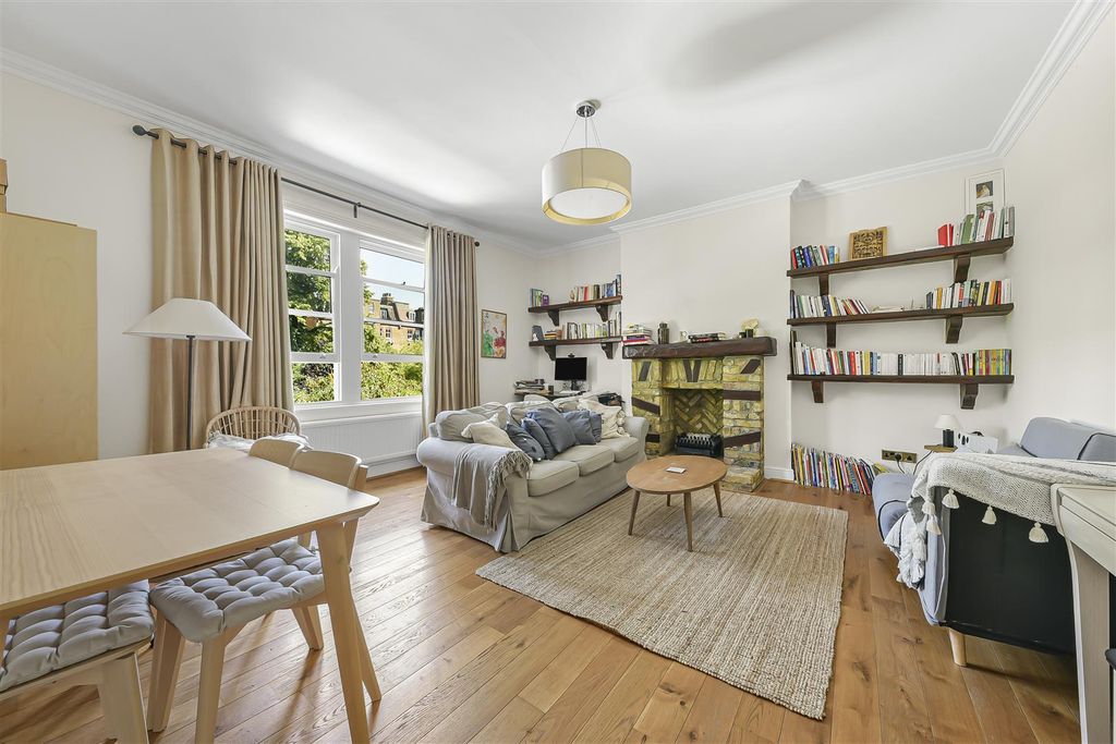 Property photo 2 of 14