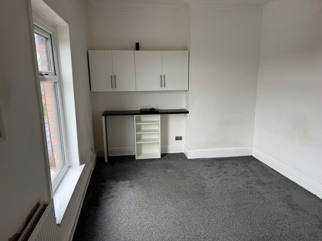 Property photo 2 of 7 Property