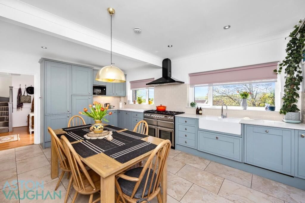 Property photo 1 of 29 4559470