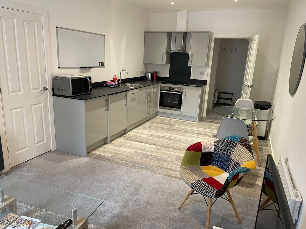 Property photo 2 of 5