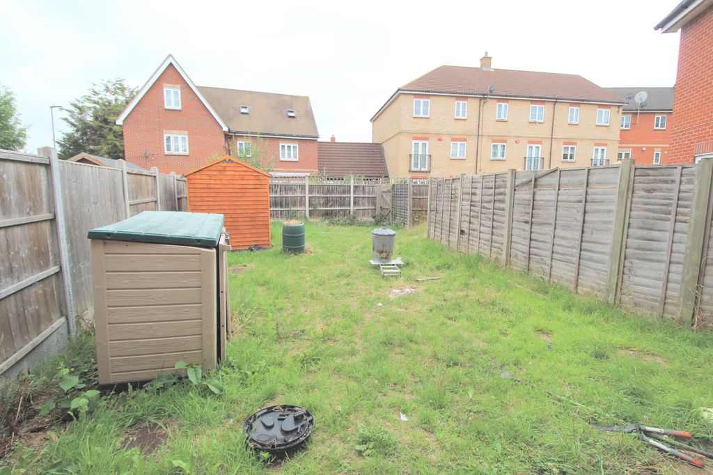 Property photo 2 of 11