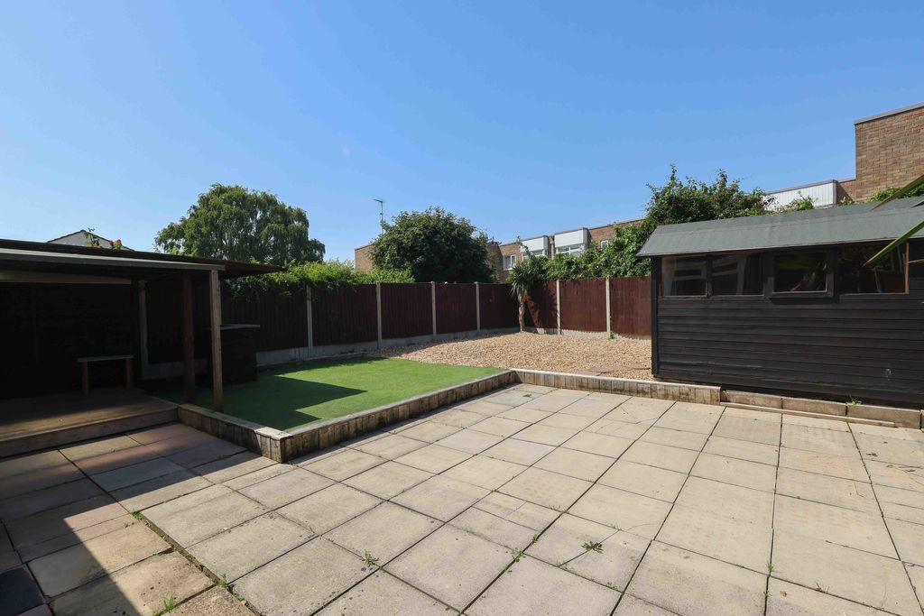 Property photo 3 of 19 Garden