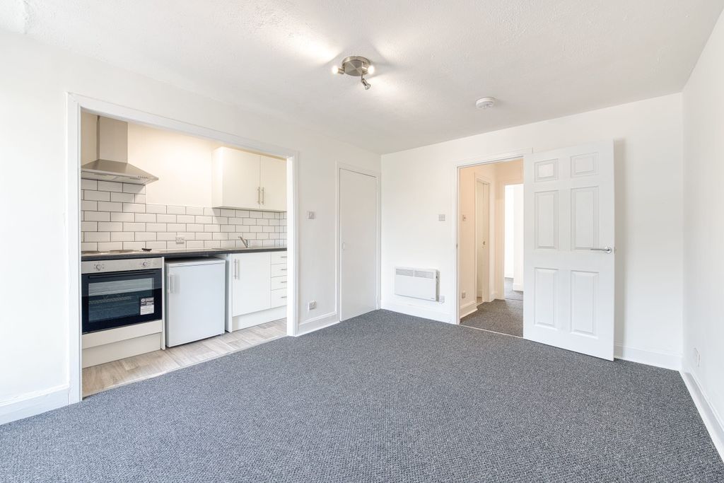 Property photo 1 of 10 Photo 1