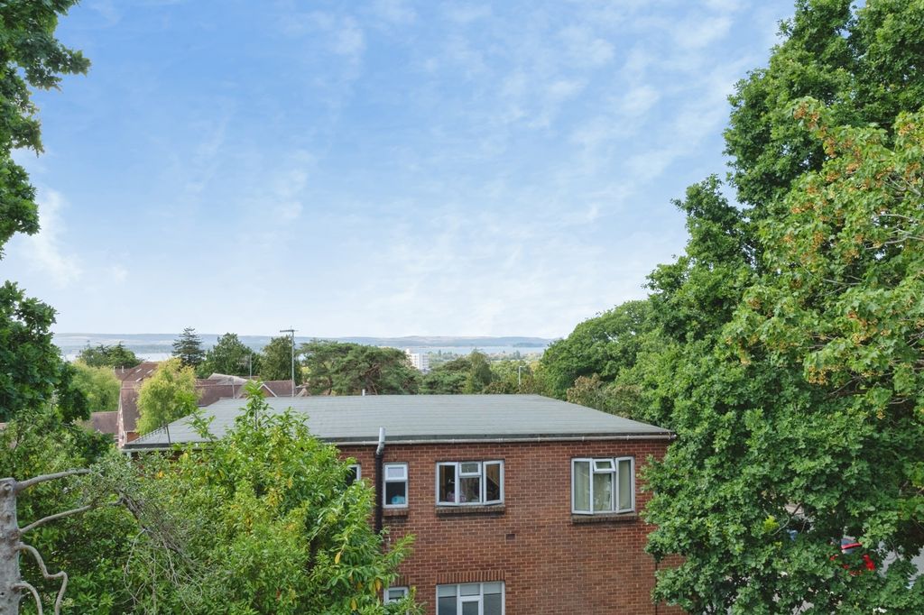 Property photo 3 of 14 Pbox-Img.Jpg