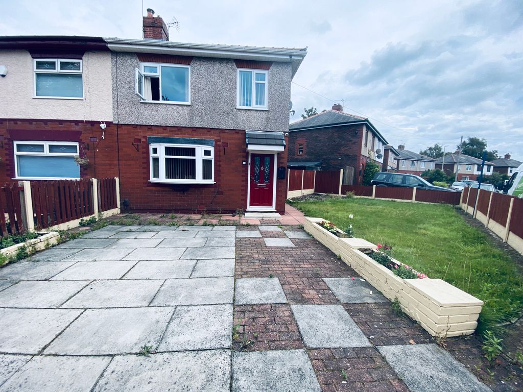 Property photo 1 of 12