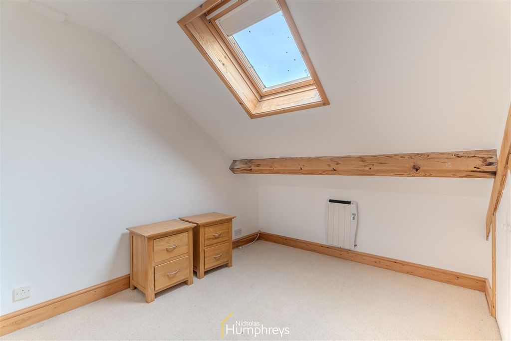 Property photo 2 of 8 Dsc04599-Hdr.Jpg