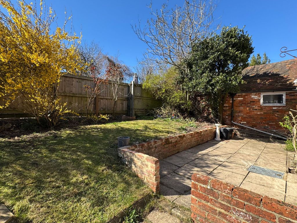 Property photo 3 of 16