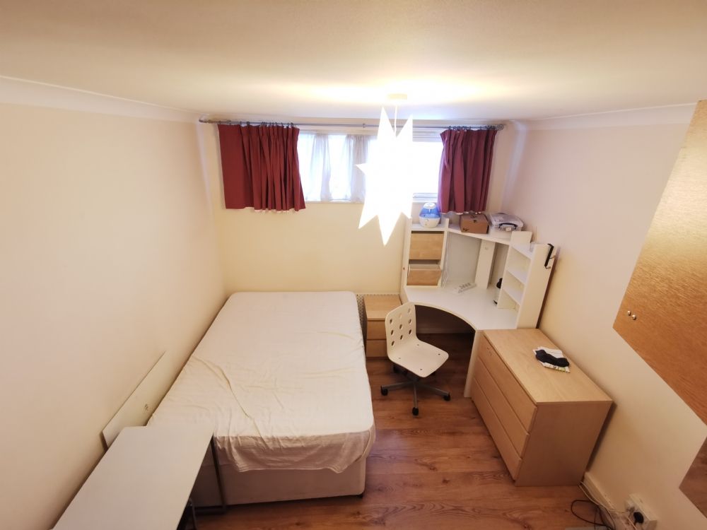 Property photo 2 of 6