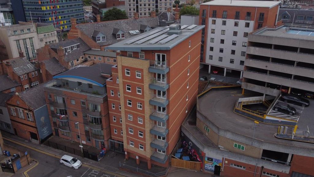 Property photo 1 of 11