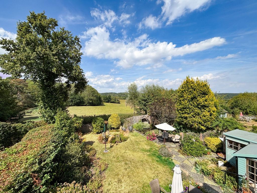 Property photo 2 of 29