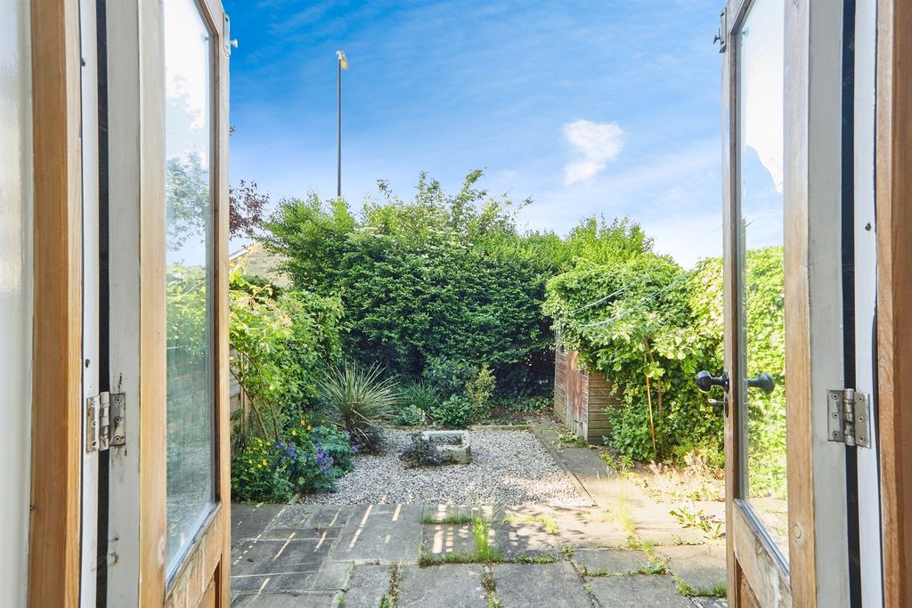 Property photo 2 of 13
