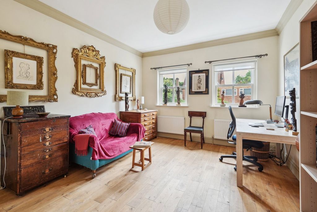 Additional image 20 of 7 bed detached house for salePaines Lane, Pinner Village HA5