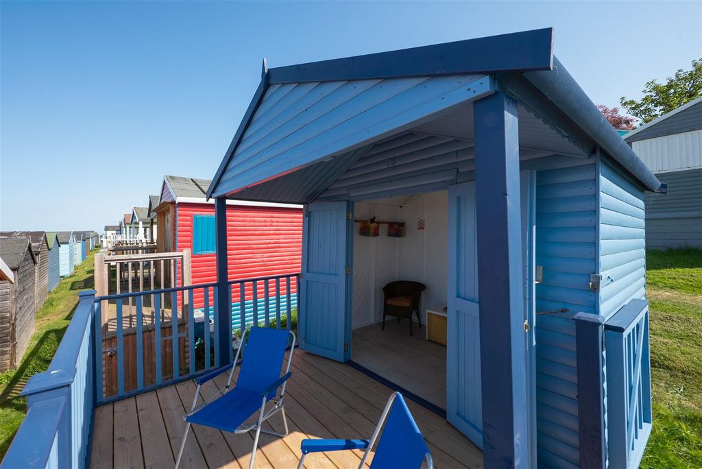 Property photo 1 of 14 Tankerton, Whitstable
