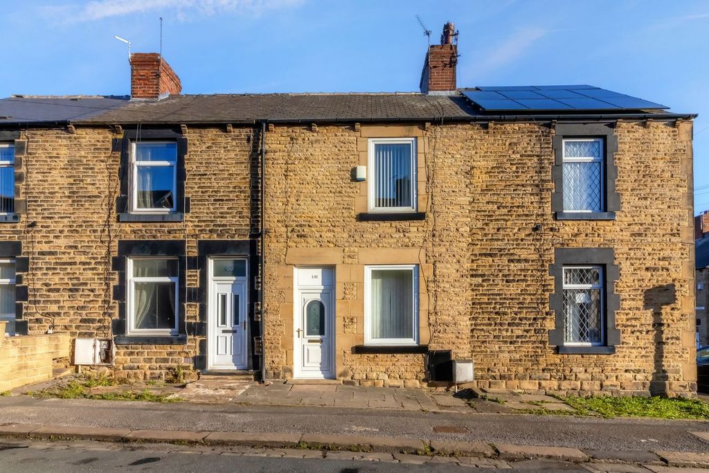 Property photo 1 of 12
