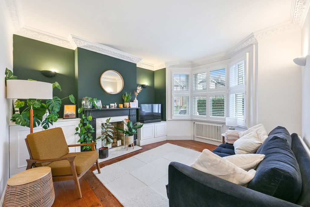 Property photo 2 of 9